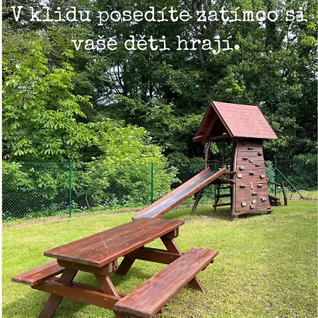 Jana Πανσιόν 3*