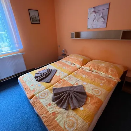 Jana Pensión Hrubá Skála